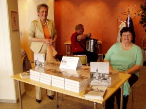 Am Stand gingen die ersten Exemplare wie warme Semmeln weg